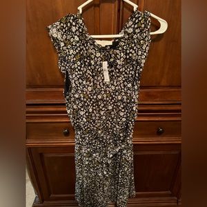 Floral, new dress with tags and hits at knee